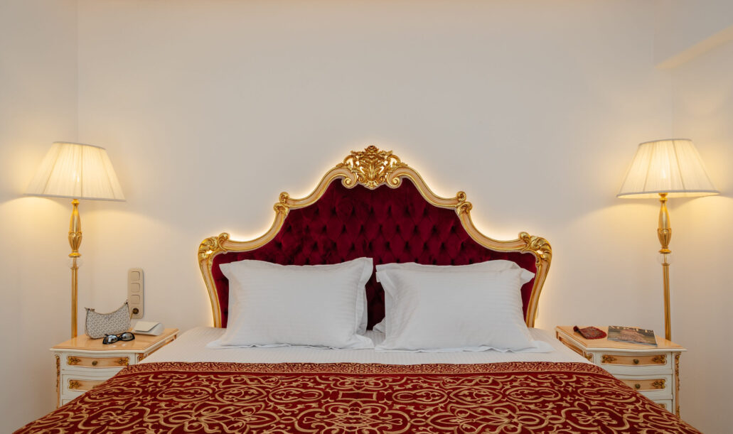 Aristocratic_interior-31